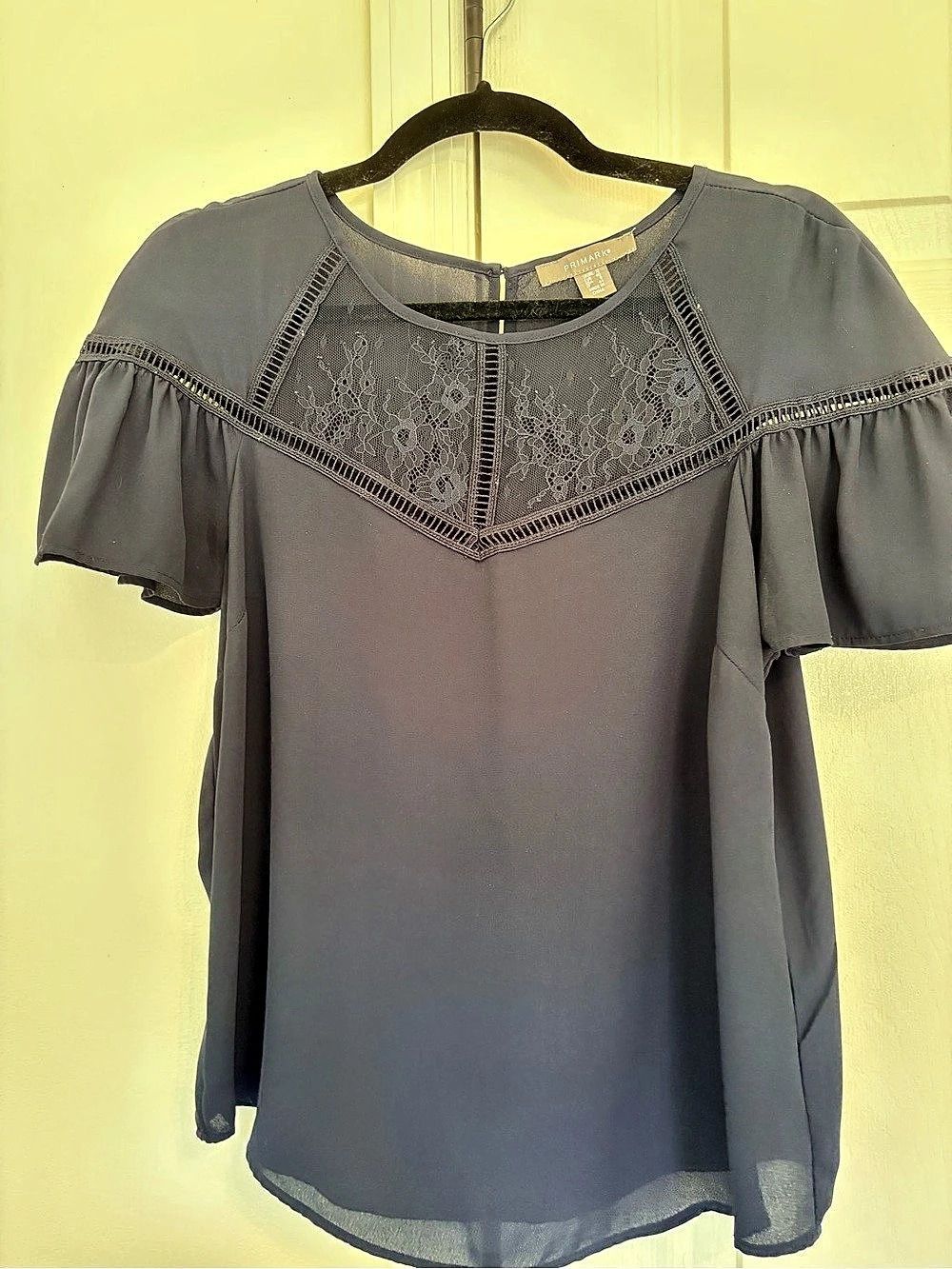 Primark Lace Detail Blouse in Navy Blue Size Medium